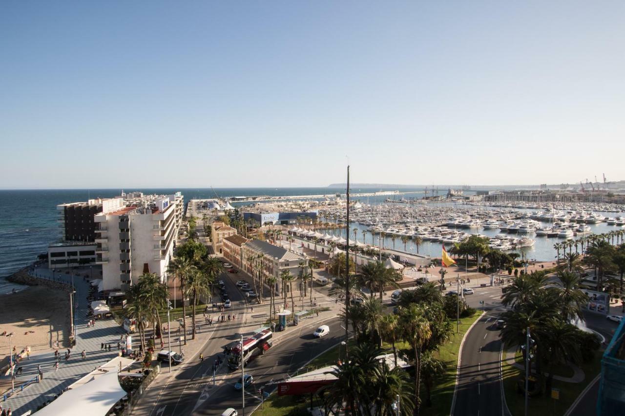 Beach, City Center And Entertainment Alicante Exteriör bild